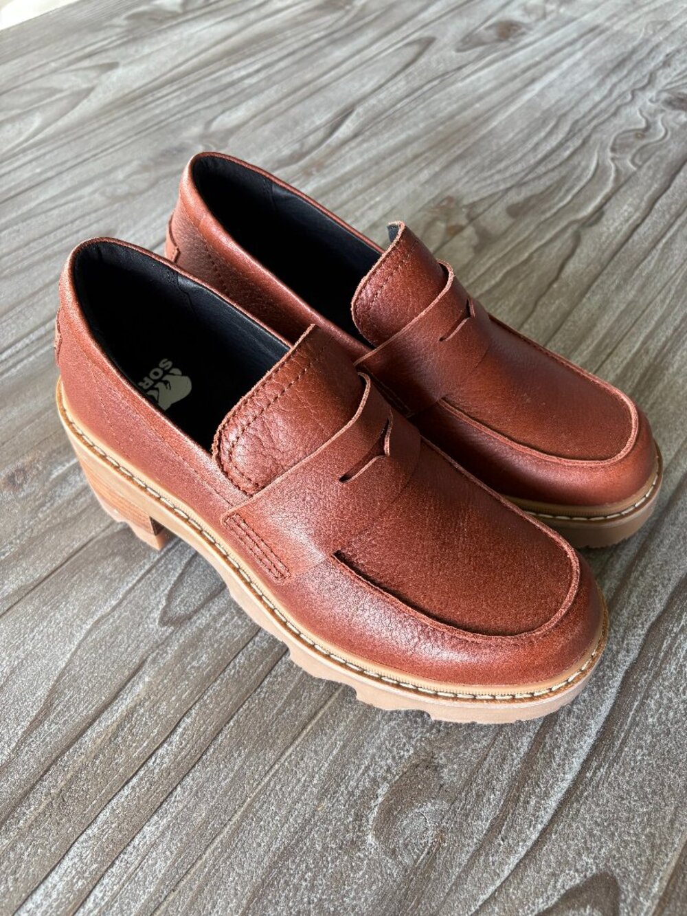Sorel Joan Now City Loafers Cognac Leather Platform Lug Sole Worn Once Size 7.5